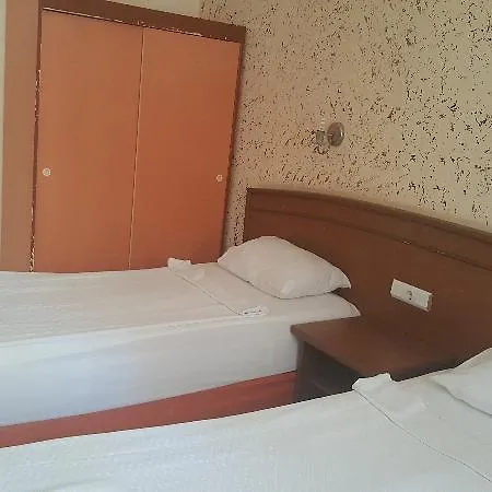 Baronessa 3*