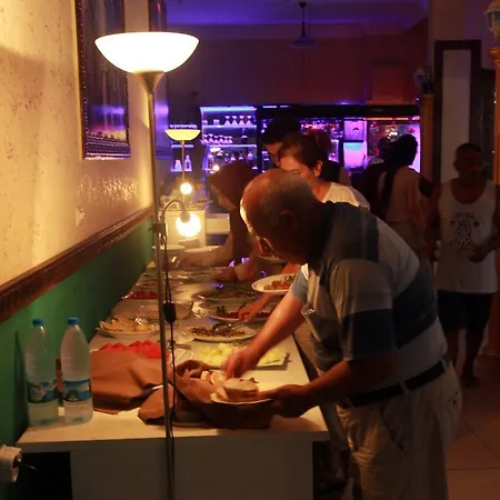 מלון דירות Baronessa