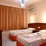 Baronessa 3*