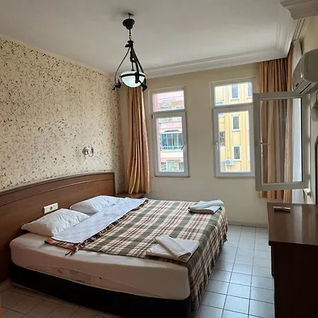 Baronessa 3*