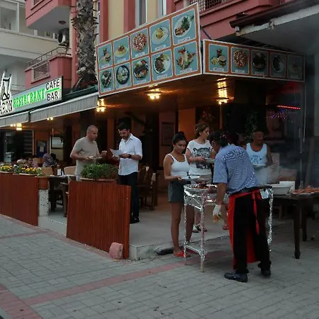 Baronessa Apartahotel