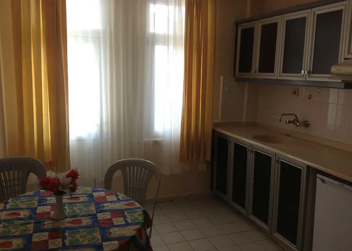 Baronessa 3*