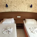 Baronessa Aparthotel